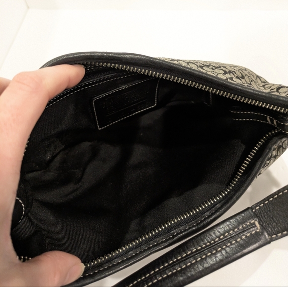 Vintage Coach Soho Small Shoulder Purse Bag - Picture 4 of 6